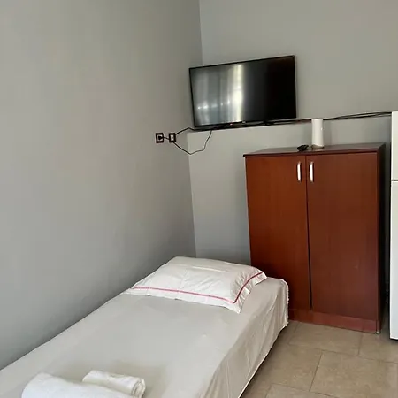 Zotaj Guest house *